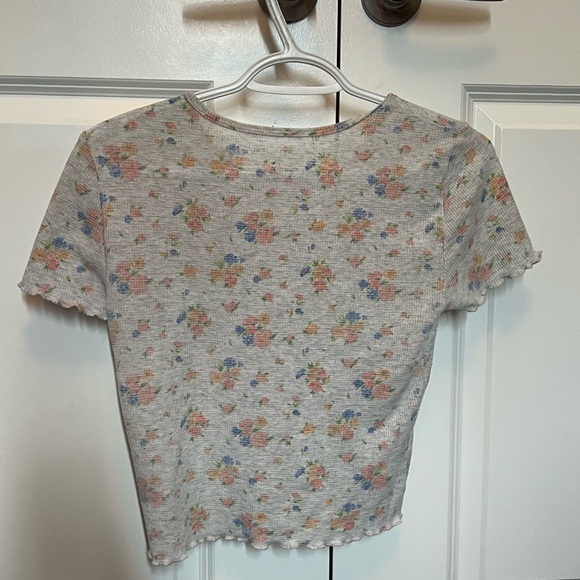 American Eagle Floral Crop Top - Picture 2 of 2